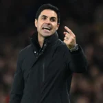 Celtic pourrait compliquer le transfert d'Arsenal avec l'intérêt pour Oxlade-Chamberlain