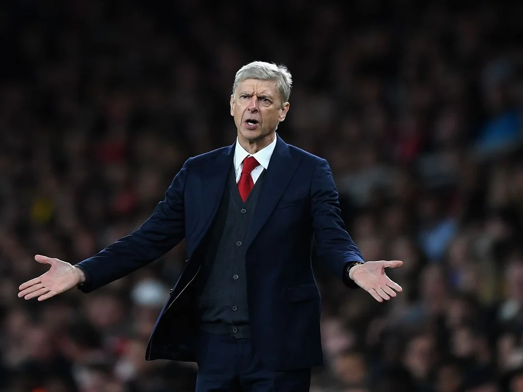 Les échecs d'Arsène Wenger en Coupe de la Ligue : un bilan historique