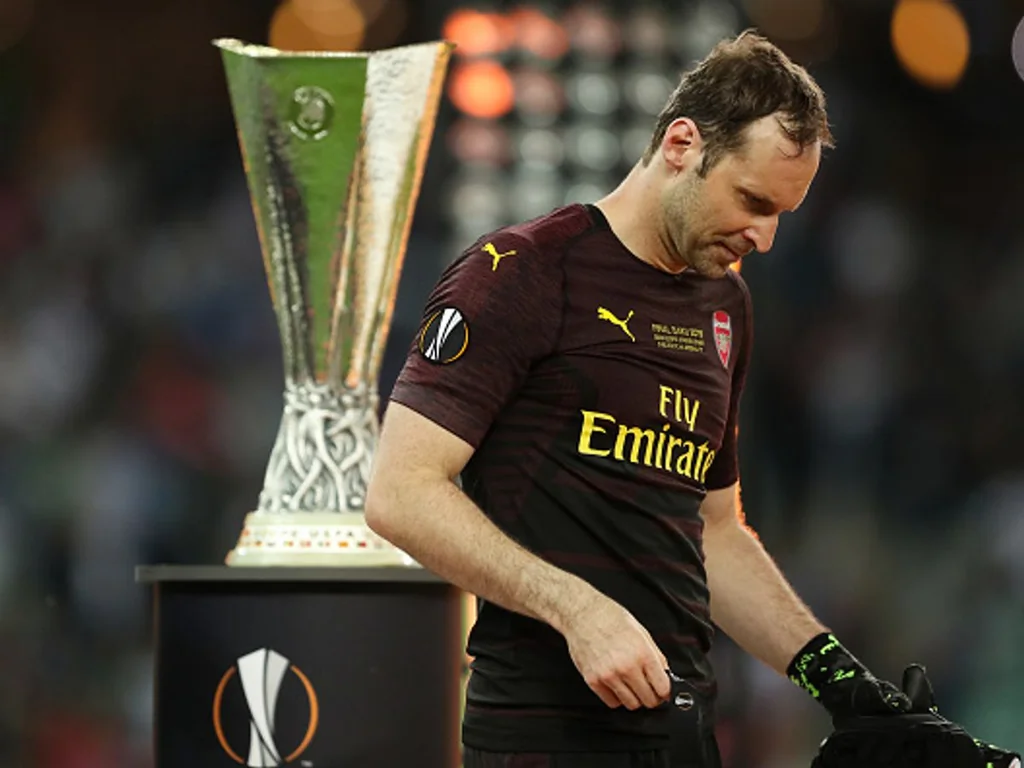 Petr Cech compare Chelsea et Arsenal : mentalités et succès