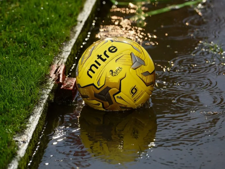 Match Aberdeen contre Celtic annulé à cause des intempéries en Écosse