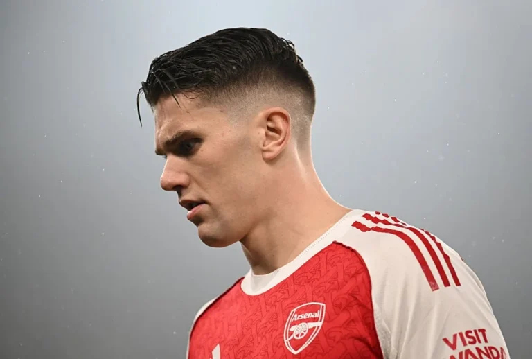 Les joueurs d'Arsenal ne font pas confiance à Viktor Gyokeres, selon Merson