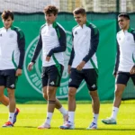 Blessure bizarre pour Nawrocki : un coup dur pour Celtic et Hannover