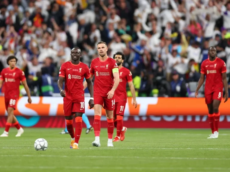 Jordan Henderson : ses larmes après la révélation des plans de transfert du club