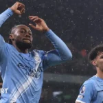 Manchester City vise la tête du classement en Premier League