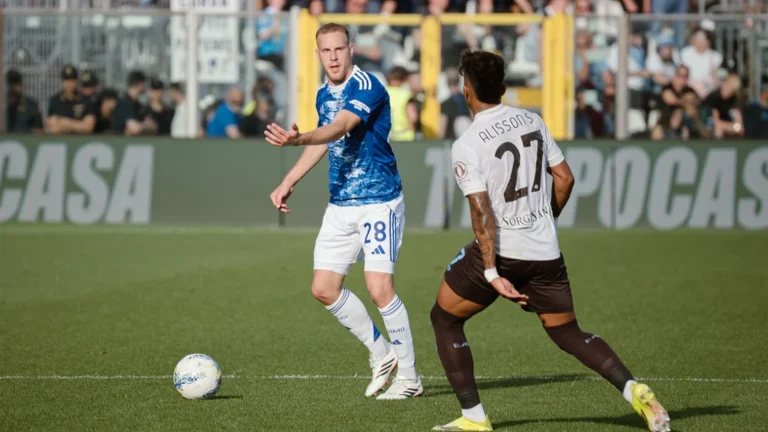 Napoli freiné à Côme, l’Inter à un point du Scudetto en Serie A