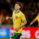Jordan Bos avec les Socceroos pendant la préparation de la Coupe du monde 2026