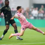 Bruno Fernandes égale le record d’assists en Premier League, Manchester United verrouille la 3e place