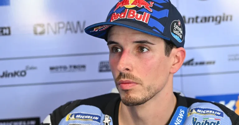 Di Giannantonio gagne un GP de Catalogne brisé par les chutes, Alex Marquez et Zarco hospitalisés