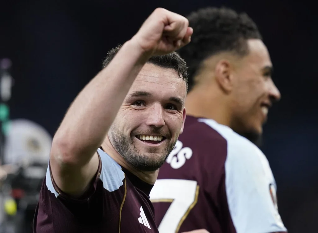 Aston Villa célèbre sa qualification pour la finale de Ligue Europa contre Fribourg