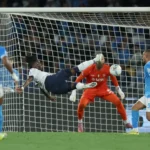 Napoli craque contre Bologne et relance totalement la course au top 4 en Serie A