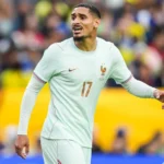 Maxence Lacroix avec l'équipe de France contre le Brésil, le 26 mars 2026
