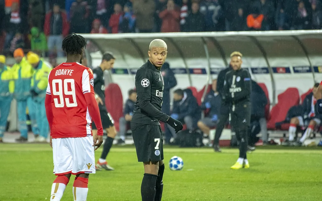 Kylian Mbappé, capitaine de l'équipe de France, en conférence de presse à Boston avant le premier match des Bleus au Mondial 2026