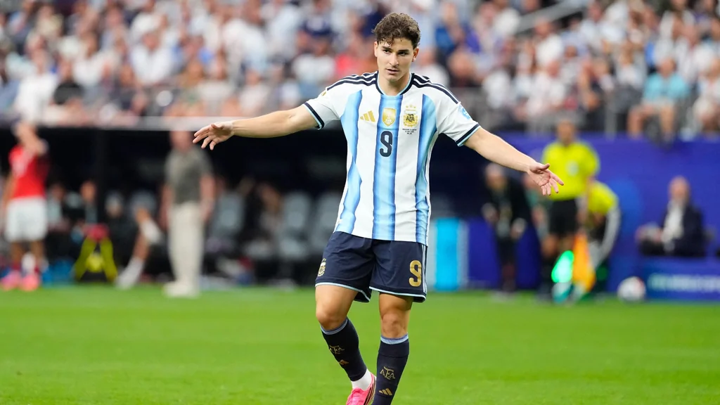 Julian Alvarez sous le maillot de l'Argentine face à l'Autriche, le 22 juin 2026
