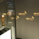 Trophée de la Coupe du monde, illustration du Mondial 2026 (Wikimedia Commons, Ank Kumar)