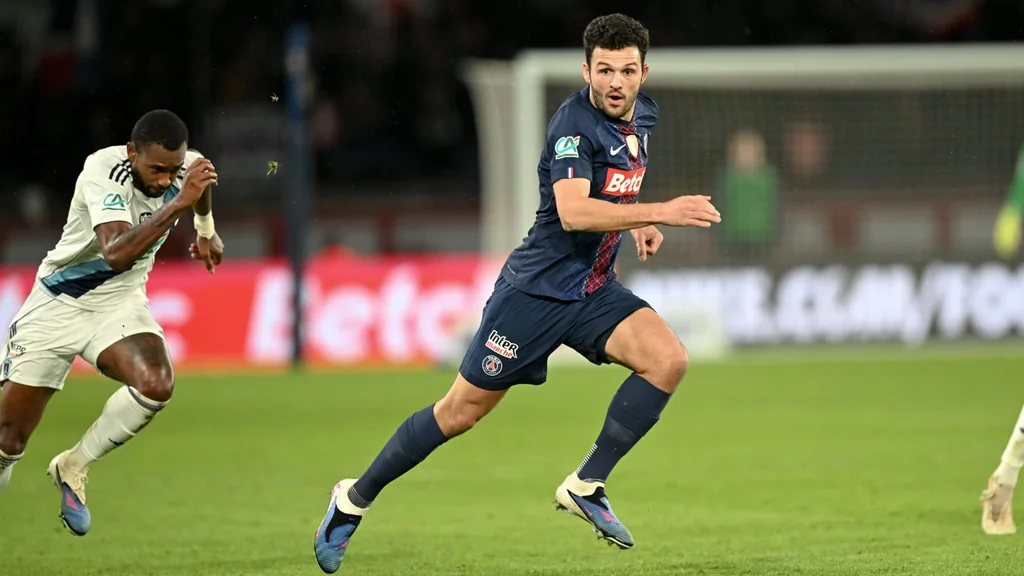 Gonçalo Ramos sous le maillot du PSG lors d'un match de Coupe de France en janvier 2026 — bientôt attaquant de l'AC Milan
