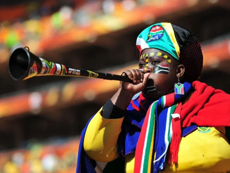Supporters en tribune pendant une rencontre internationale de football