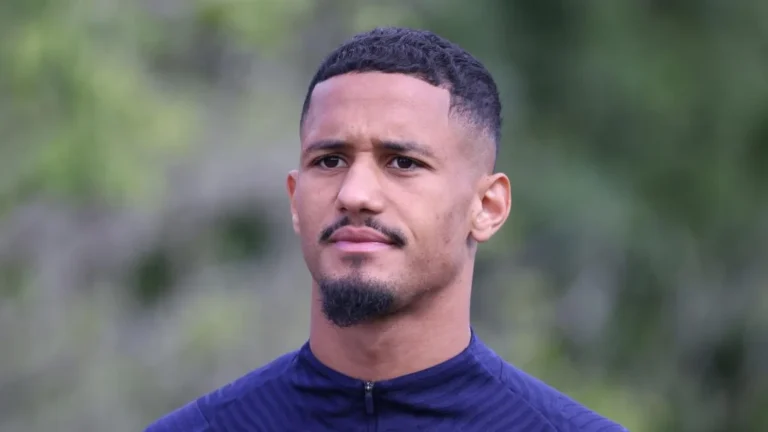 William Saliba blessé ? Deschamps calme l’inquiétude autour du défenseur des Bleus