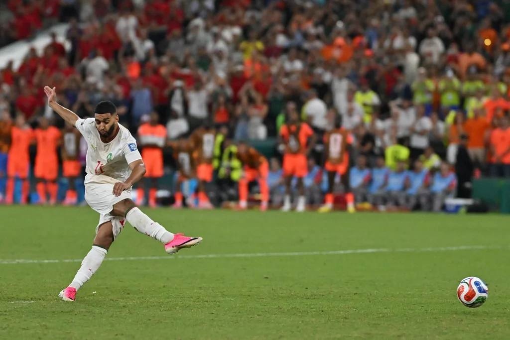 Ismaël Saibari célébrant son penalty victorieux face aux Pays-Bas, maillot du Maroc — photo AFP / Carl De Souza, juillet 2026