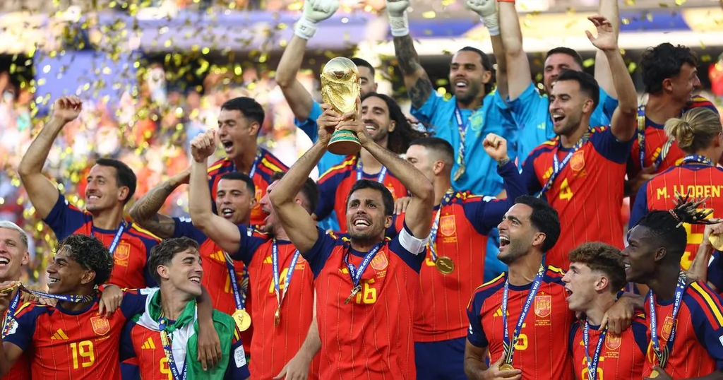 Ferran Torres célèbre le but décisif de l’Espagne contre l’Argentine en finale de la Coupe du monde 2026