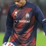 Mason Greenwood sous le maillot de l'Olympique de Marseille lors d'OM-ASSE 2024-2025