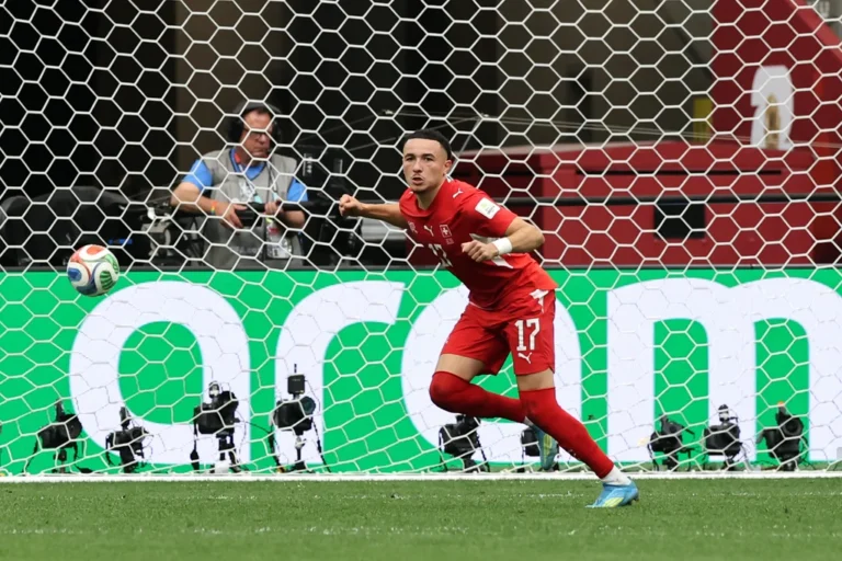 Ruben Vargas célèbre son penalty décisif, Suisse-Colombie, Vancouver, 7 juillet 2026 (Crédit : AP / Boston Globe)