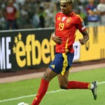 Lamine Yamal, milieu offensif de la sélection espagnole, sous le maillot de la Roja (2025)