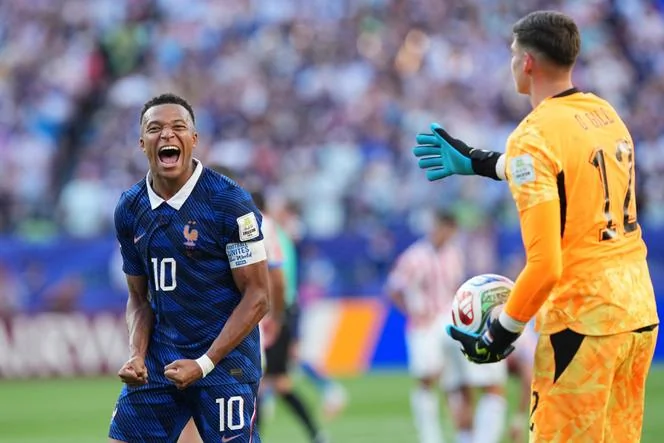 Kylian Mbappé célèbre la victoire des Bleus face au Paraguay — illustration du duel Mbappé-Messi à 7 buts chacun dans le Mondial 2026