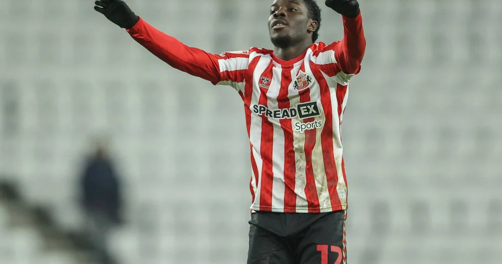 Eliezer Mayenda sous les couleurs d'un club — photo officielle du transfert