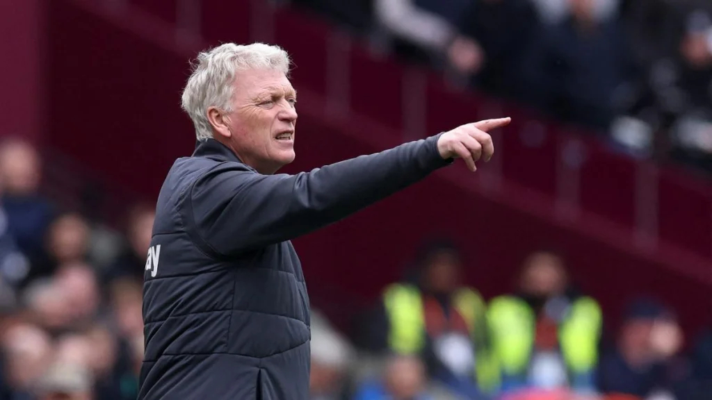 Everton : Moyes réagit à l’expulsion de Gueye après la victoire à Old Trafford